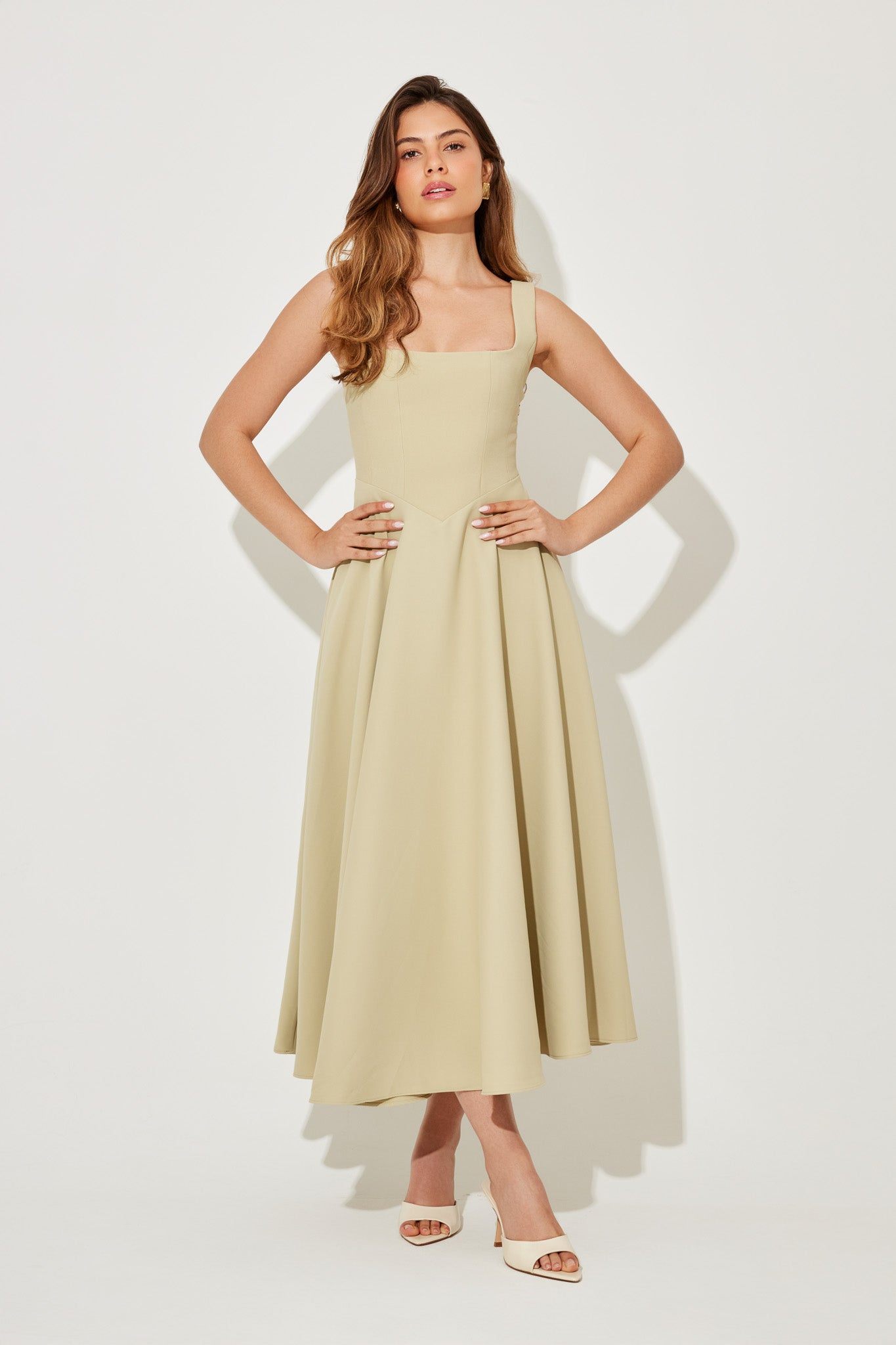 Ylva – Elegantes Midikleid | Anmutig, Schick, Zeitlos