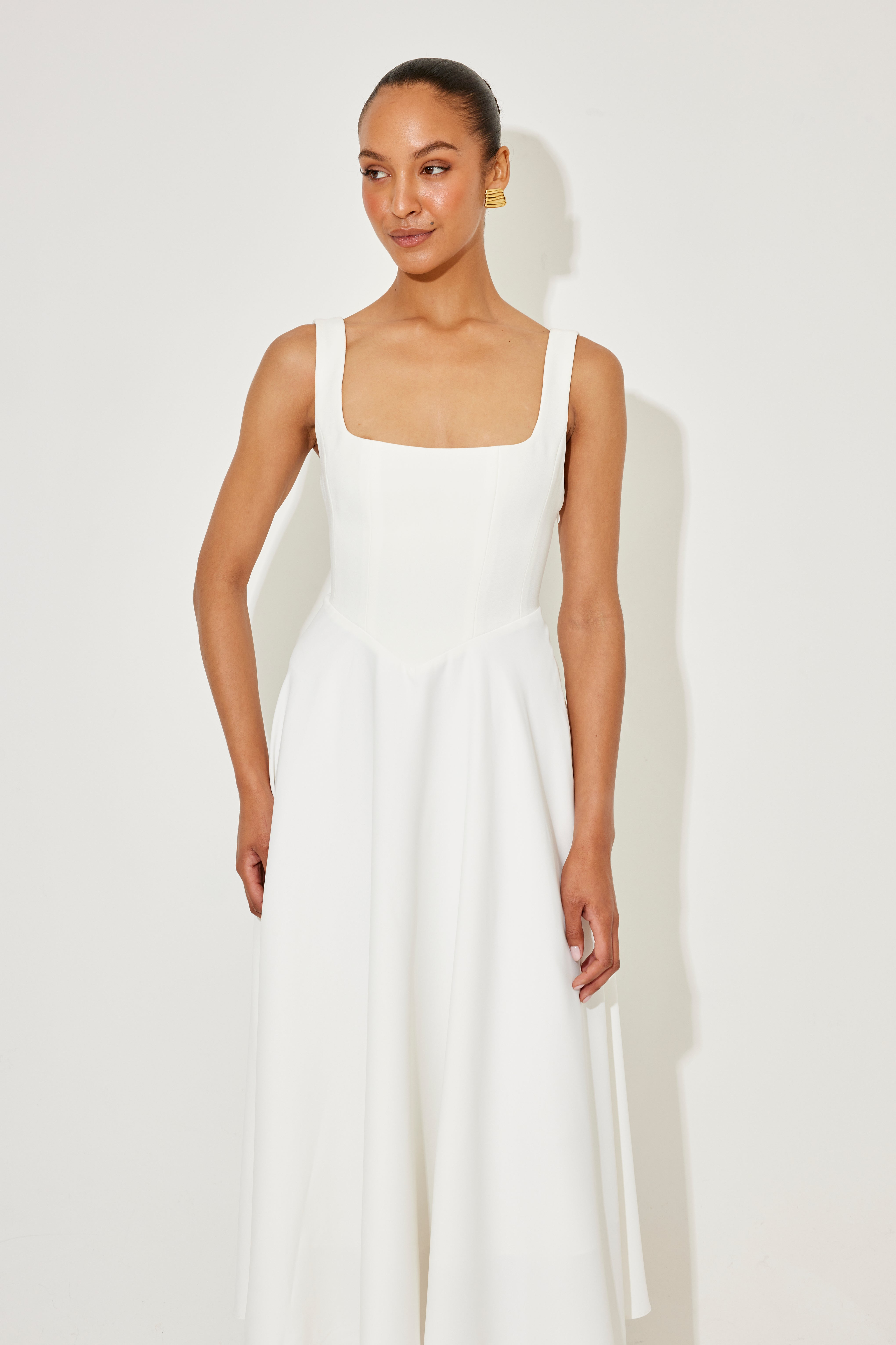 Ylva – Elegantes Midikleid | Anmutig, Schick, Zeitlos