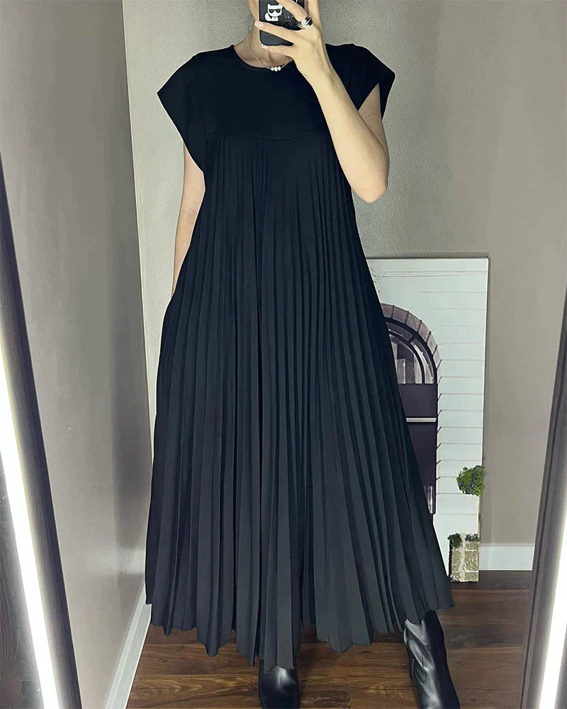 Ärmelloses Faltenkleid