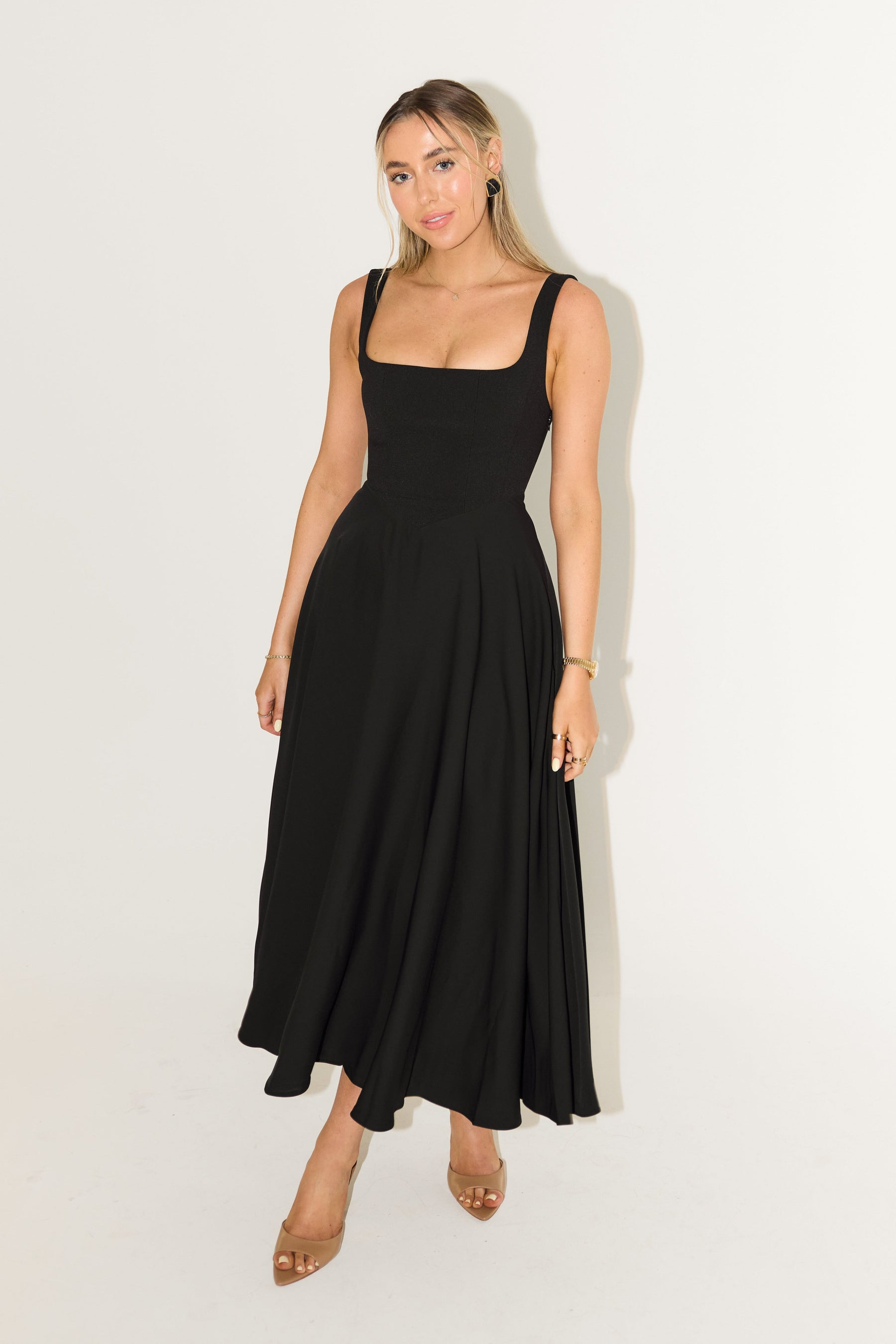 Ylva – Elegantes Midikleid | Anmutig, Schick, Zeitlos