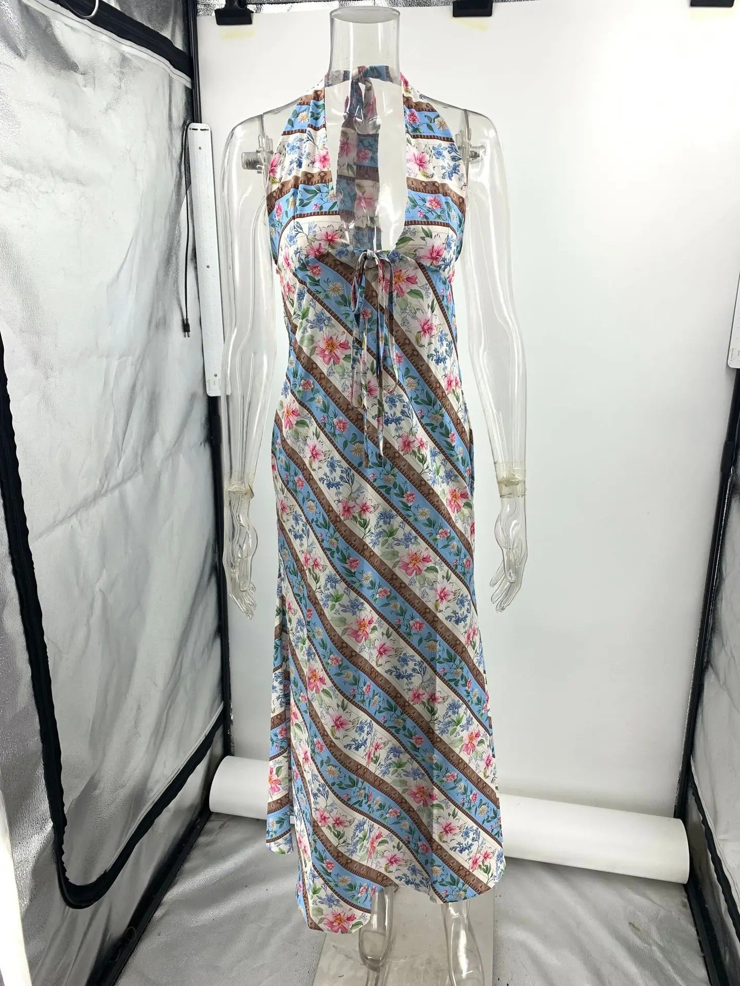 Lena - Trägerkleid mit Blumenmuster | Das Perfekte Kleid für ein Strahlendes Gesicht!