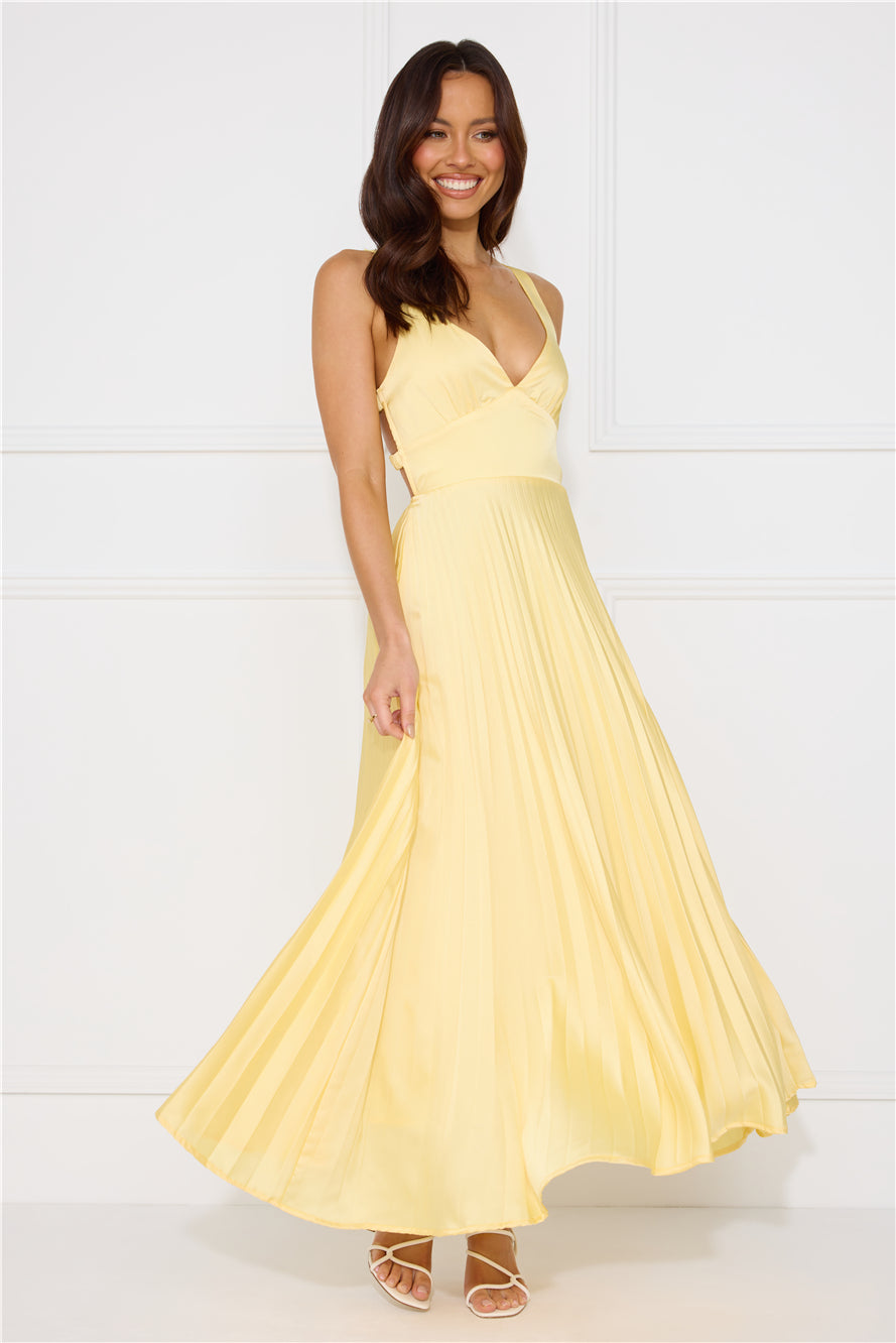 Molly - Fließendes Plissiertes Maxikleid | Zeitlose Eleganz bei jedem Schritt