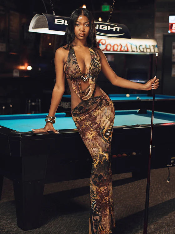 Anni - Kurvenreicher Glam | Das Kleid, Das Sie Verdienen