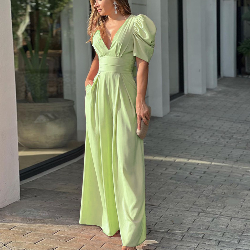 Hannah - Luxe Jumpsuit mit Weitem Bein | Tiefer V-Ausschnitt für atemberaubende Eleganz