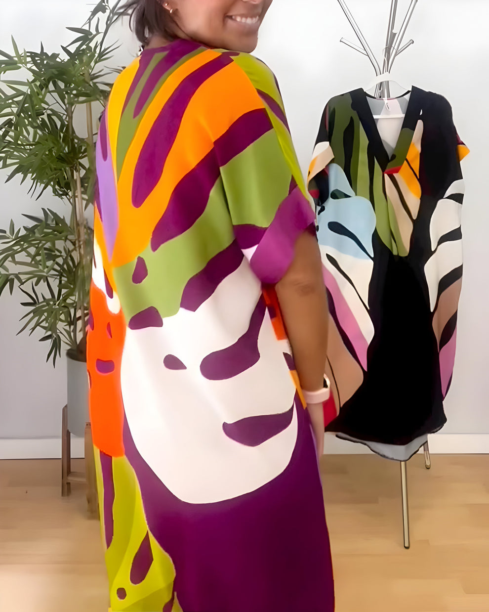 Matilda – Luftiges Kleid mit Blatt-Print | Fließender, Schmeichelhafter Schnitt