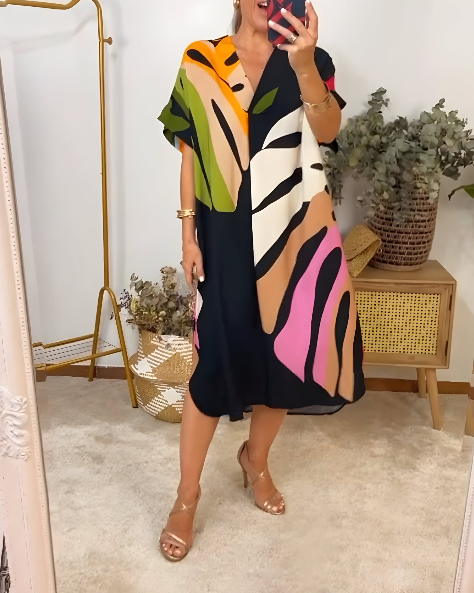 Matilda – Luftiges Kleid mit Blatt-Print | Fließender, Schmeichelhafter Schnitt