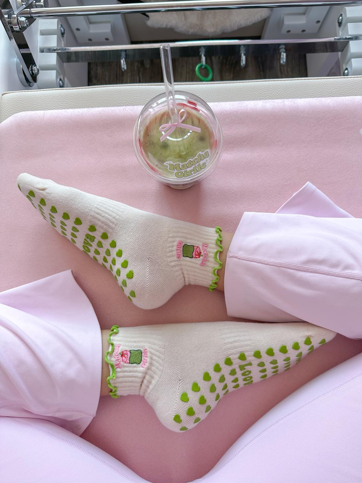 Pilates Grip Socken | Kein Verrutschen, nur Selbstvertrauen - 1 + 1 Gratis!