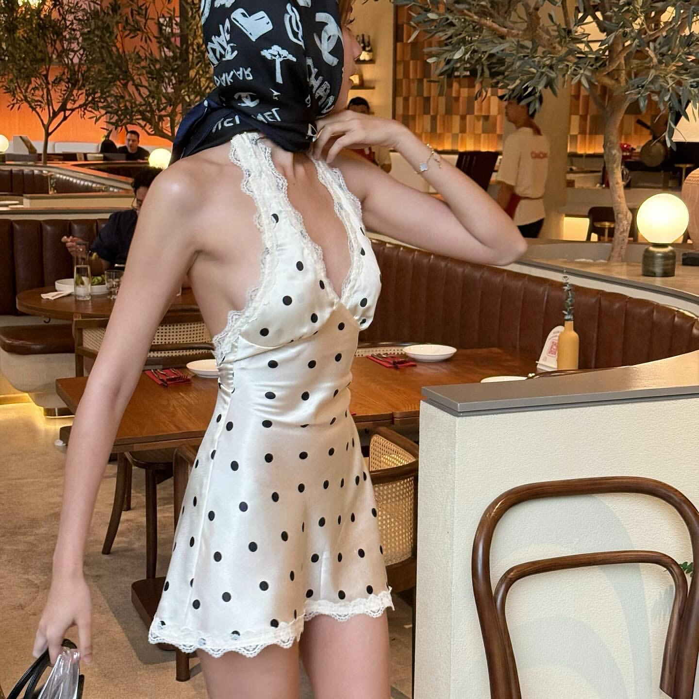 Kirsten – Spitzenkleid mit Punkten | Perfekt für Partys und Verabredungen