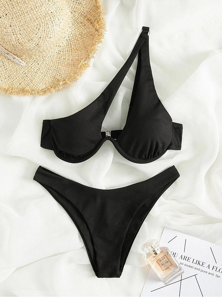 Gigi Cut-out Bikini 🖤