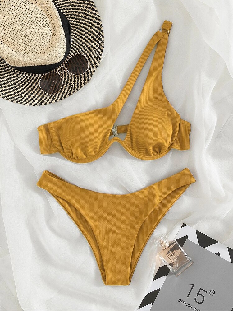 Gigi Cut-out Bikini 🖤