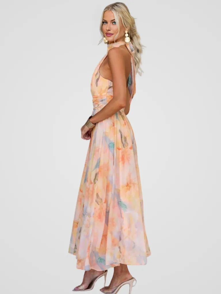 Lesly – Elegantes Neckholder-Kleid | Stilvoller Look, bleibender Eindruck